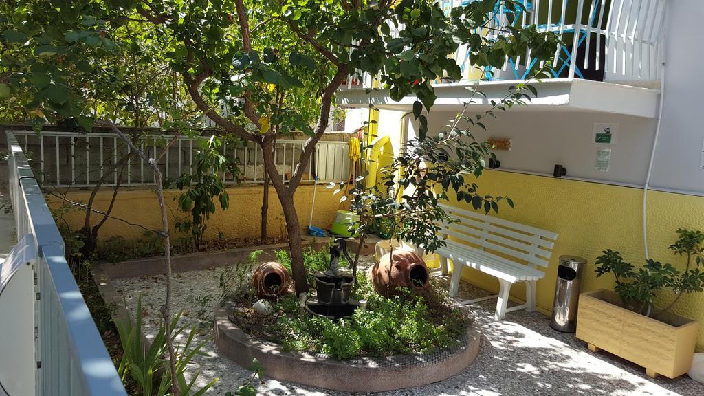 Kokoni Apartments Ambelokipi, Atenas Exterior foto